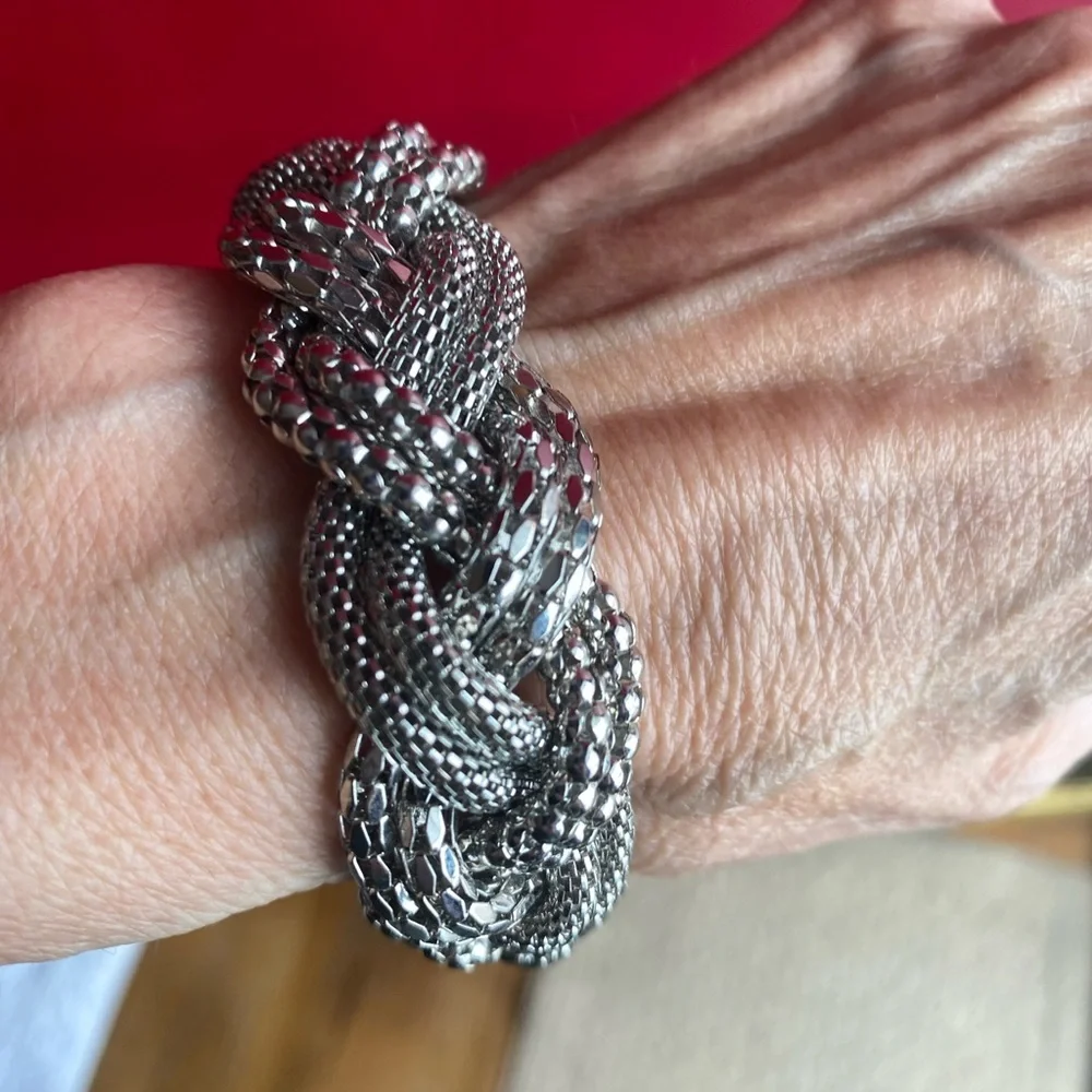 Unique Silver Braided Magnetic Bracelet up to 8 1/2 almost